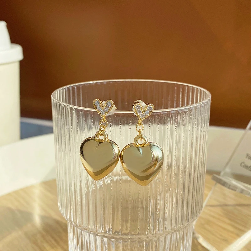 

2021 New Arrive Popular Design 14K Real Gold Metal Texture Heart Earrings for Women Charm Jewelry Zircon Stud S925 Silver Needle