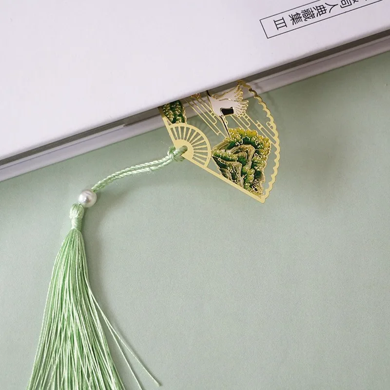 Metal Bookmark Creative Animal Plant Collection Bookmarks Teacher Gift for Books Color Tassel Student Stationery Anime |