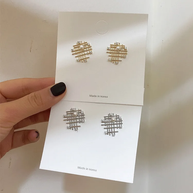 Темпераментные новые серьги с имитацией жемчуга микро-инкрустацией модные