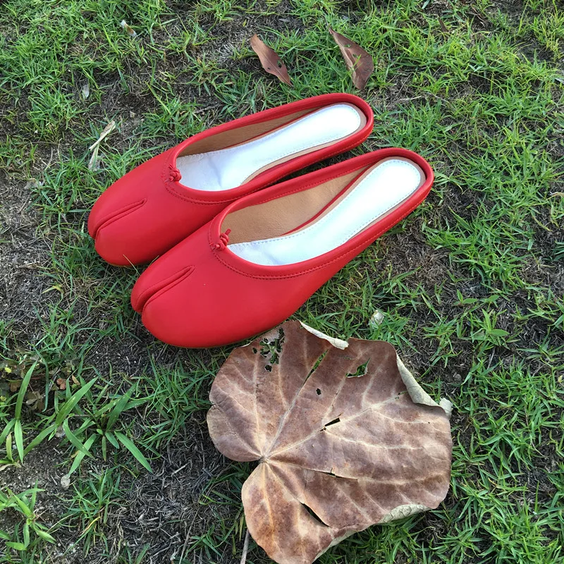 

Hjwsfdcai Designer Brand Flat Shoes Split Toe Soft-Soled Loafers Women's Shallow Mouth Shoes Fashion Outdoor Casual Slippers