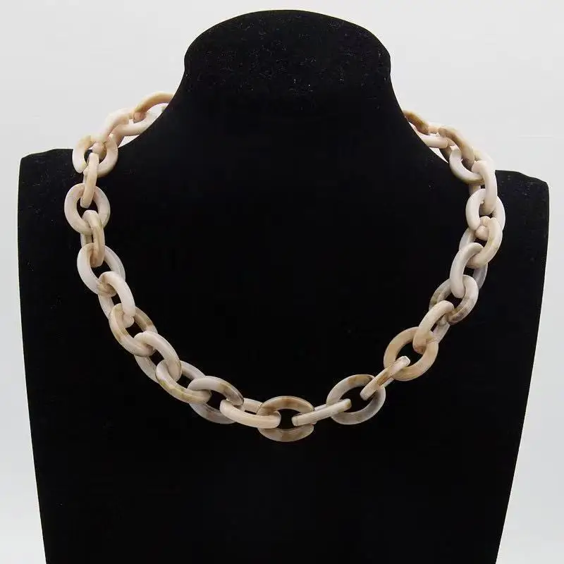 

Krasivaya High Quality Acrylic Choker Neckalce For Women Frosted Resin Chain Chunky Choker Pendant Necklace Jewelry