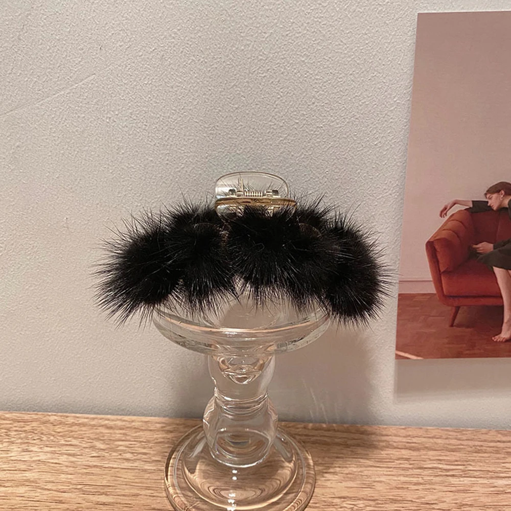 

Korean New Cute Hair Claws Mink Faux Fur Plush Hair Claw Hairpin Head Clips Fashion Jewelry Women Girls Hair Accessorise