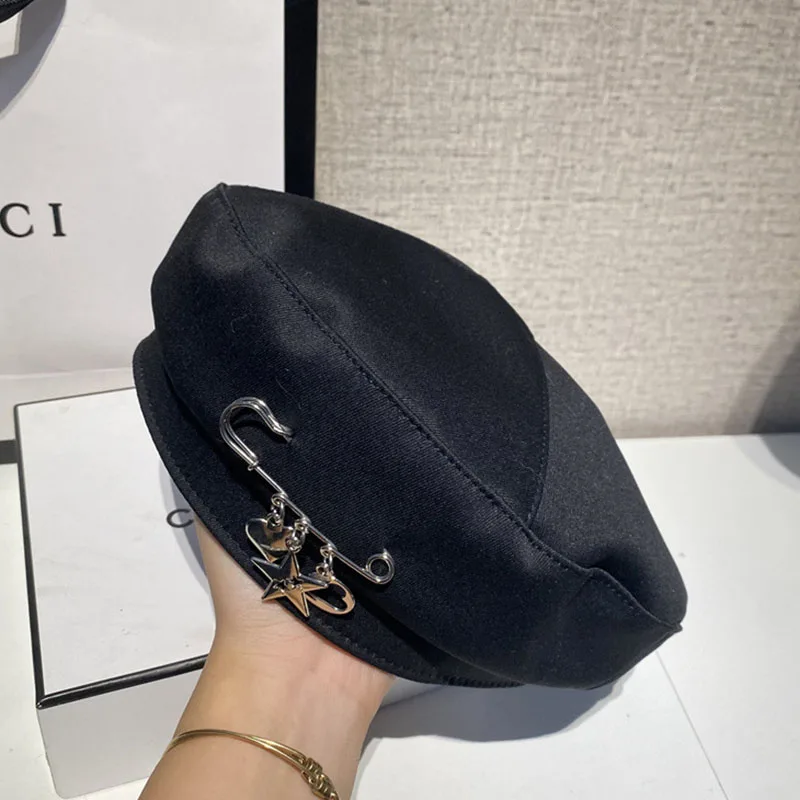 

Black Beret Hats For Women Fashion British Retro Punk Metal Pin Berets Ladies Shopping Trend Painter Hat Cap Casual Flat Top Hat