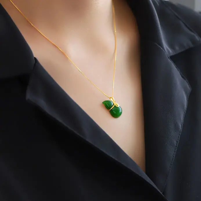 

Natural Hetian jade Jasper gourd Pendant Necklace Chinese style retro unique ancient gold craft charm women's silver jewelry