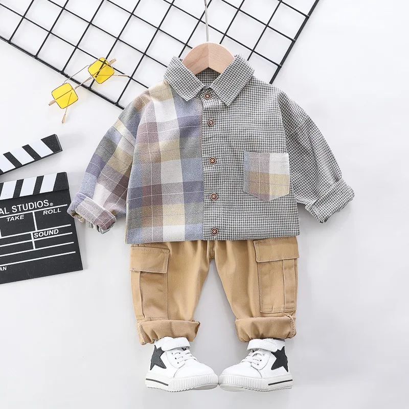 

Оригинальный детский новый весенний костюм рубашки и повседневные брюки цвета хаки