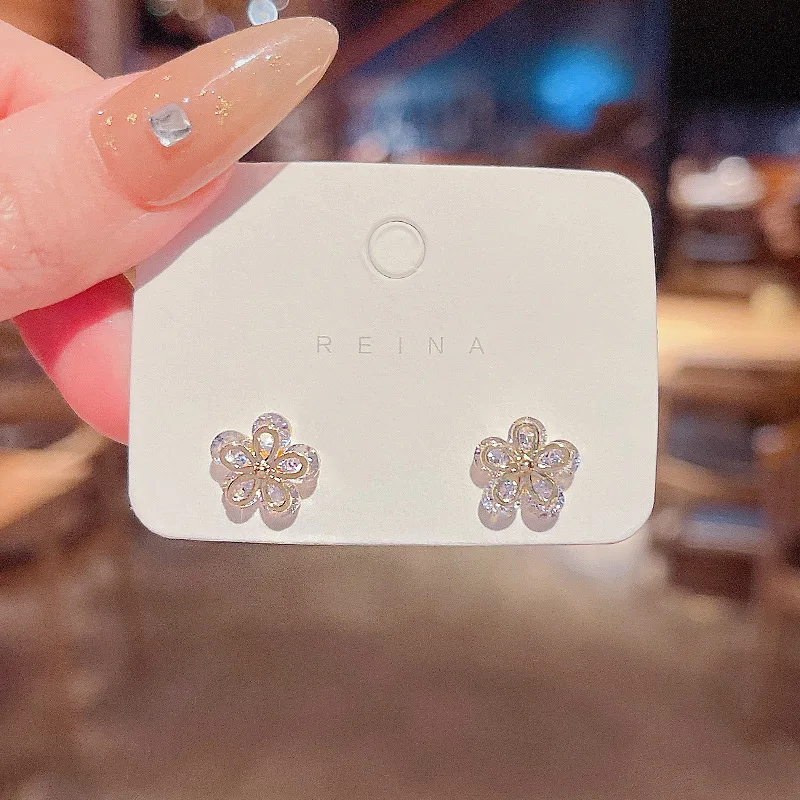 

S925 Silvers Korean 2021 New Flower Earring Micro Zircon Shiny Earrings Female Exquisite Shape Party Jewelry Luxury