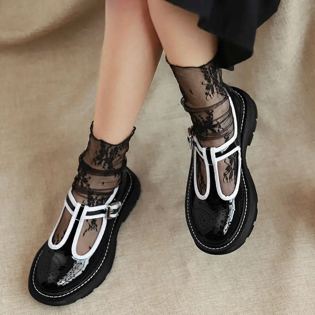 

Leisure Fashion Women Shoes High Quality On Sale Plus Size 33-40 Leather Brogue Shoes Mary Janes T-strap Square Thick Heels