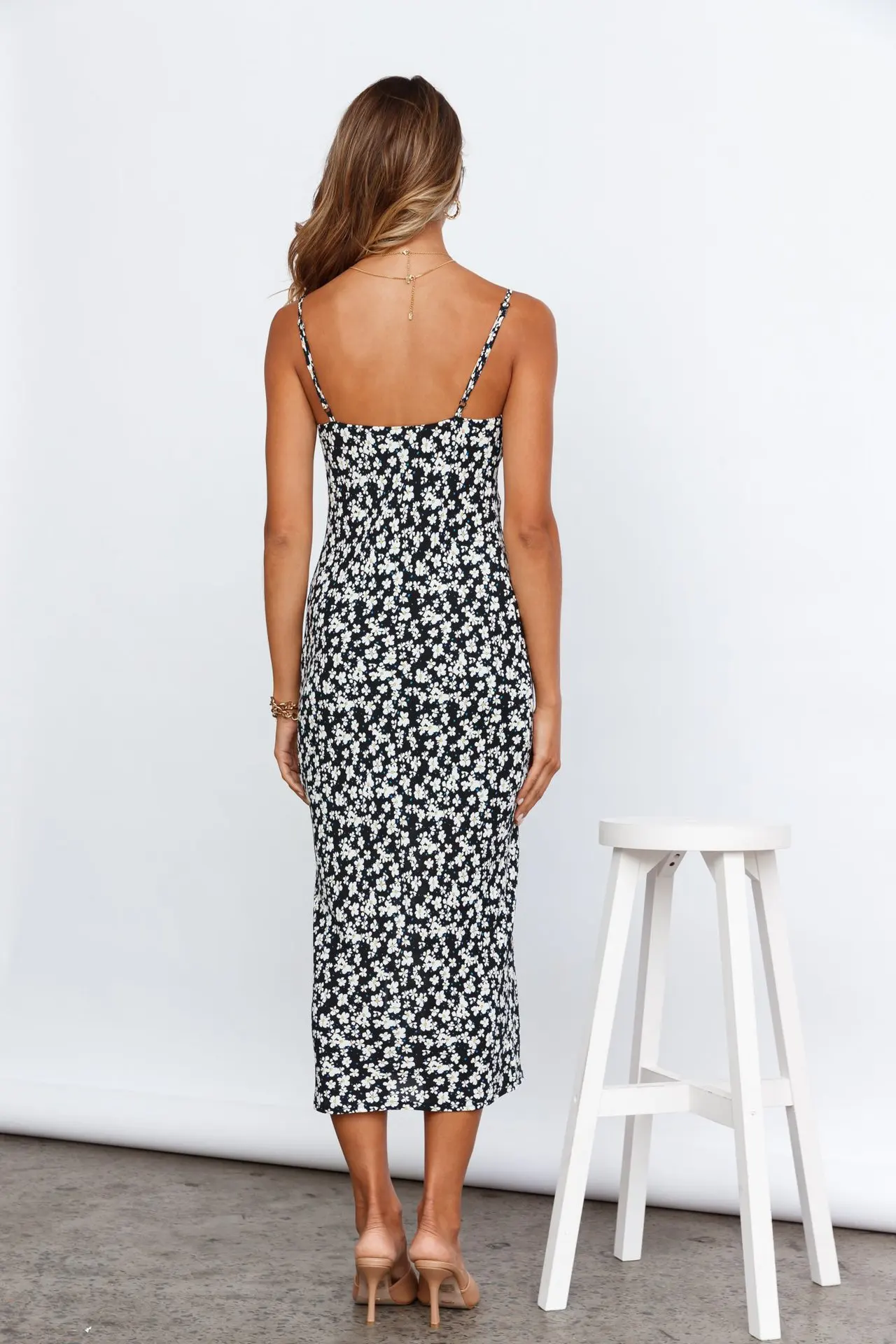 

Women Dress Commuter Sexy Temperament Cotton Black Daisy Print Basic Halter Sling Pullover Split Straight Midi Skirt