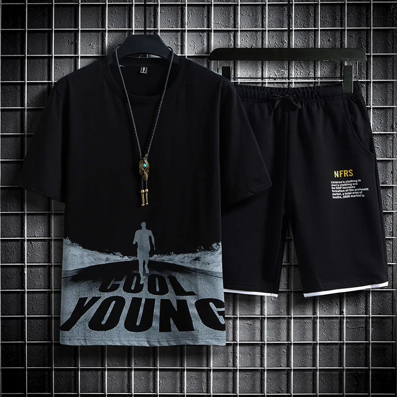 Спортивные летние мужские костюмы наборы футболок из полиэстера модные