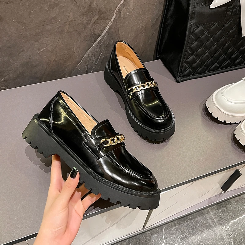 Женские туфли на плоской подошве Лоферы Модные женские кожаные фирменные