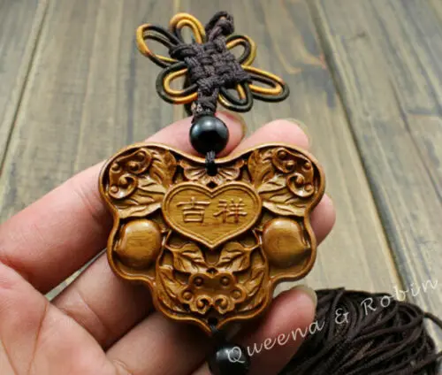 

Chinese Feng Shui Knot Wood Carving Geomancy Auspicious Omen Car Pendant Amulet