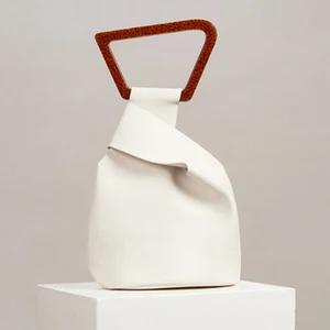 Женская сумка из искусственной кожи, с акриловой ручкой, однотонная летняя сумка-мешок нестандартной формы, 2021