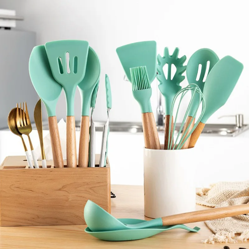 

Kitchen Set Green 13-Piece Wooden Handle Silicone Kitchenware Set Non-Stick Pan High Temperature Resistant Silicone Spatula