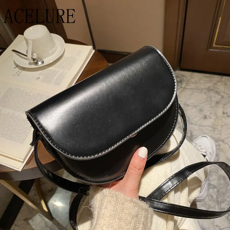 

ACELURE Mini Chains Crossbody Bag Women PU Leather Shoulder Bag Fashion Saddle Bag Casual Small Messenger Bag Lady Handbag Sac