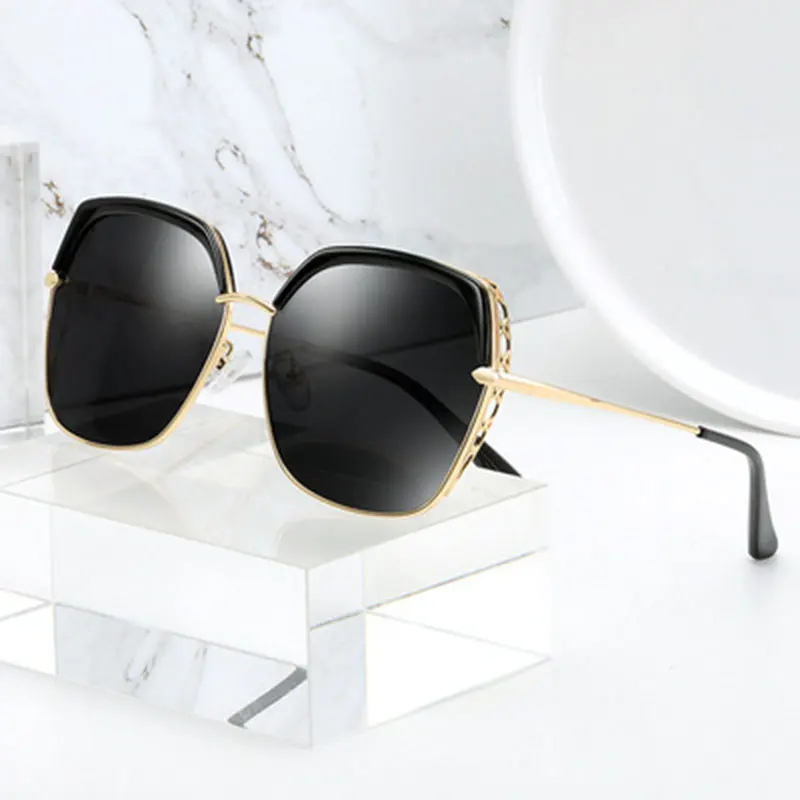 

Women Fashion Eyeglasses Classic Gradient Sunglasses Cool Men Vintage Brand Design Sun Glasses Driving Eyewear UV400 Shades