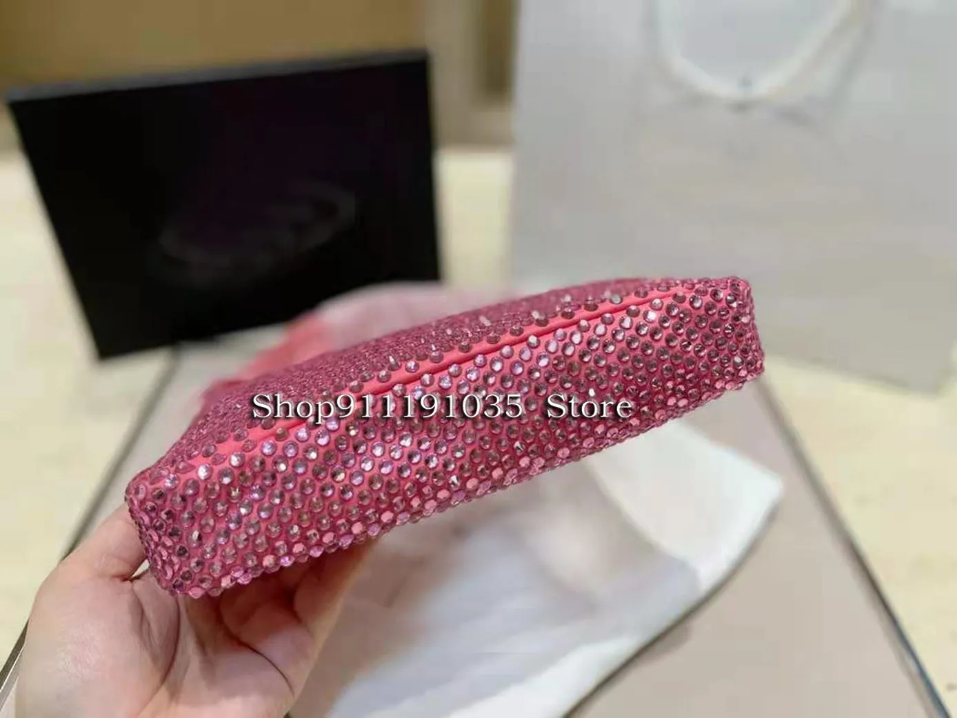 

Designer brand luxury glitter rhinestone shoulder bag fashion diagonal bag size 22CM