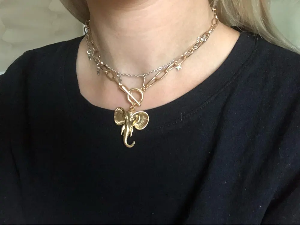 

LOVELY GOLD COLOR PLATING ELEPHANT PENDANT NECKLACE FOR WOMEN