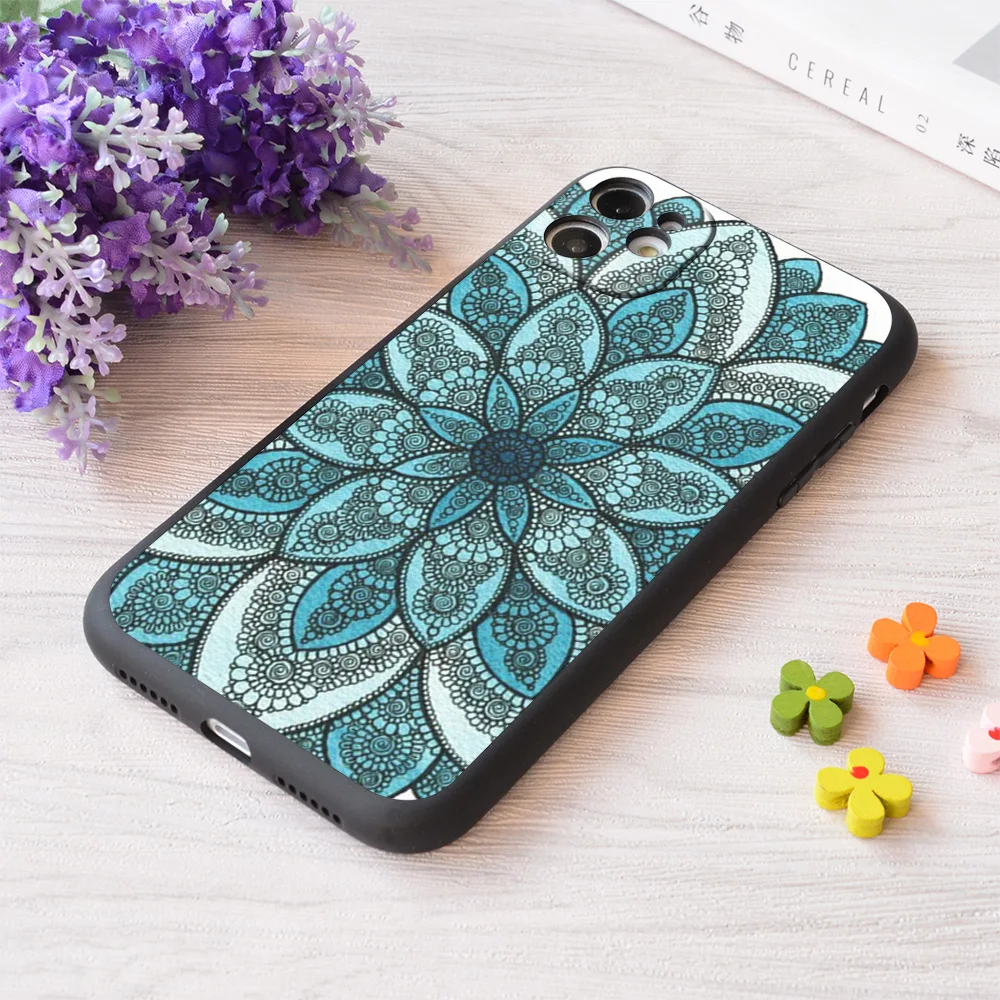 

For iPhone Characteristic Mandala Print Soft Matt Apple Case