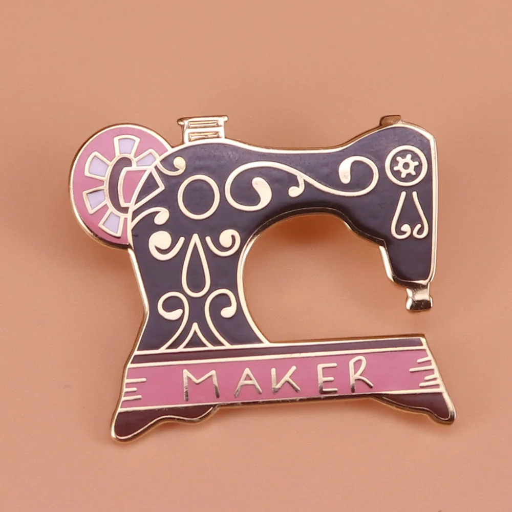 

Retro Sewing Machine Maker Feminist Enamel Brooch Pin Jeans Jacket Lapel Metal Pins Brooches Badges Exquisite Jewelry Accessorie