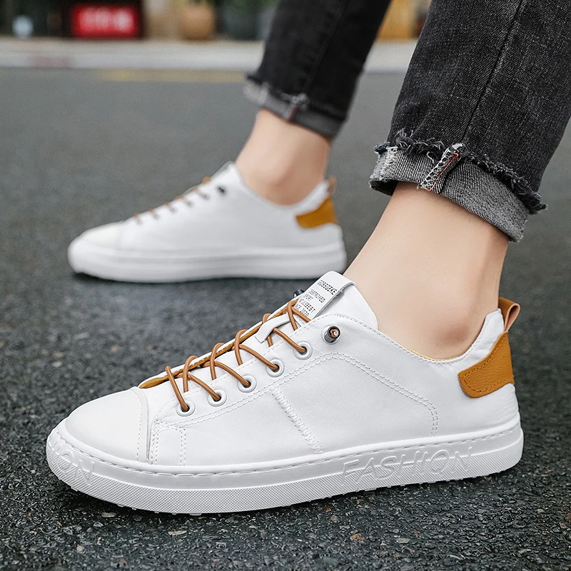 

New 2020 Men Vulcanize Shoes Non-slip Sneakers Men Fashion Vulcanized Shoes Soft Comfortable Male Sneakers Non-slip Men's shoes