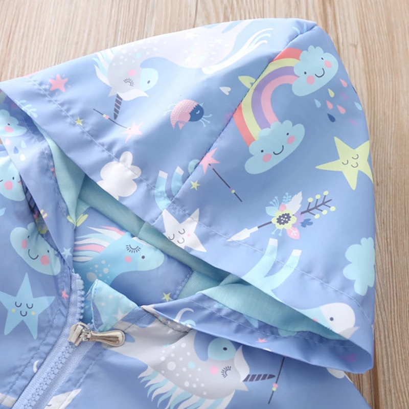 Куртка детская демисезонная с капюшоном и цветочным принтом | Детская одежда