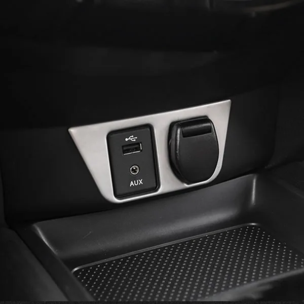 Прикуриватель AUX USB интерфейс зарядное устройство Панель крышка отделка