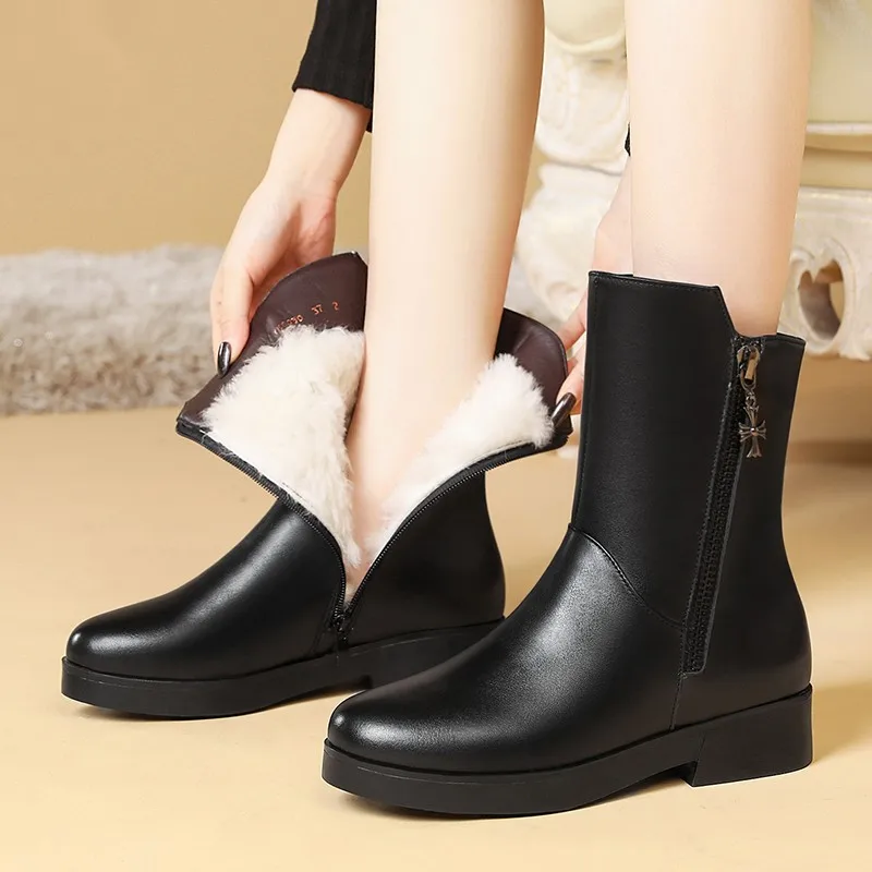 

2022 New Winter Rain Boots Women Platform Warm Snow Boots Women Fashion Black Boots Square Heel Size 35-40