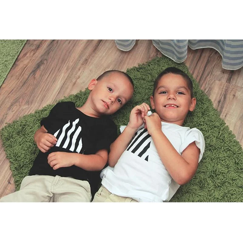 Одежда для мальчиков и девочек Футболка с короткими рукавами детская футболка