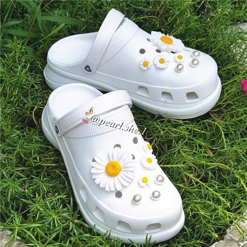 

Hot Selling Summer Ladies beach slippers girls sandals platform garden shoes women clogs