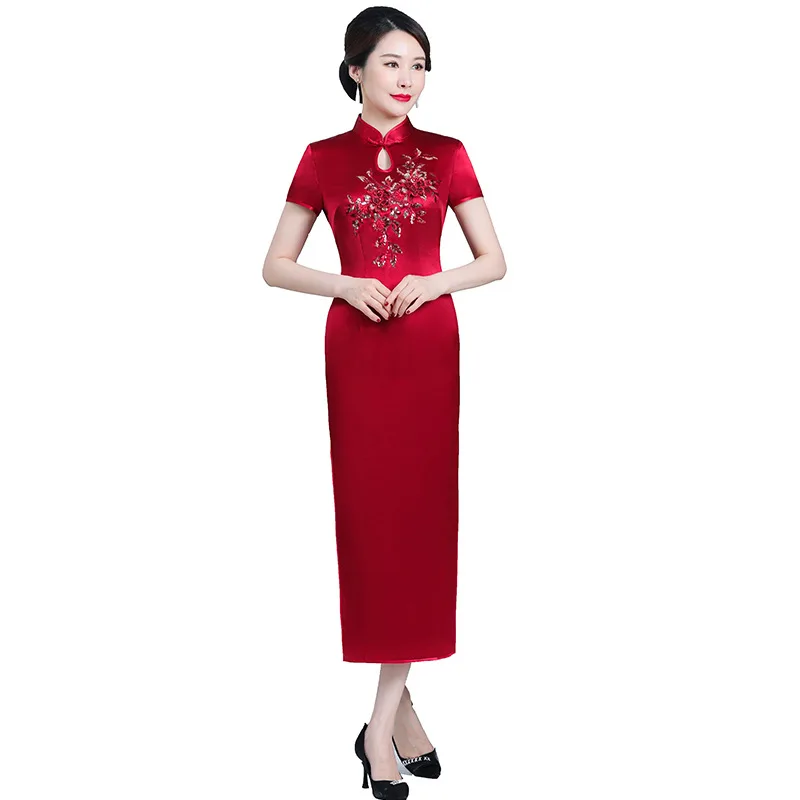 

Traditional Chinese Style High-end Acetic Acid Stand Collar Embroidered Cheongsam High Slit Autumn New Fashion Banquet Dress