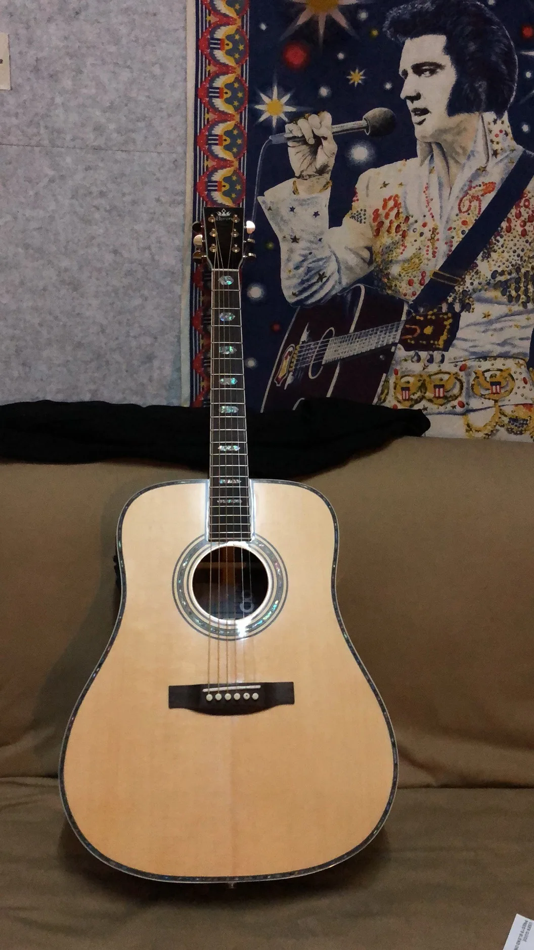 Бесплатная доставка гитара на заказ Дред ААА Byron акустическая высокого качества |