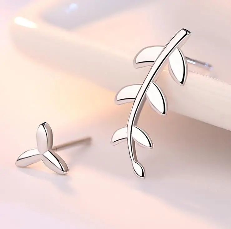 Асимметричные серьги-гвоздики с листьями дерева серебро 925 пробы | Украшения и