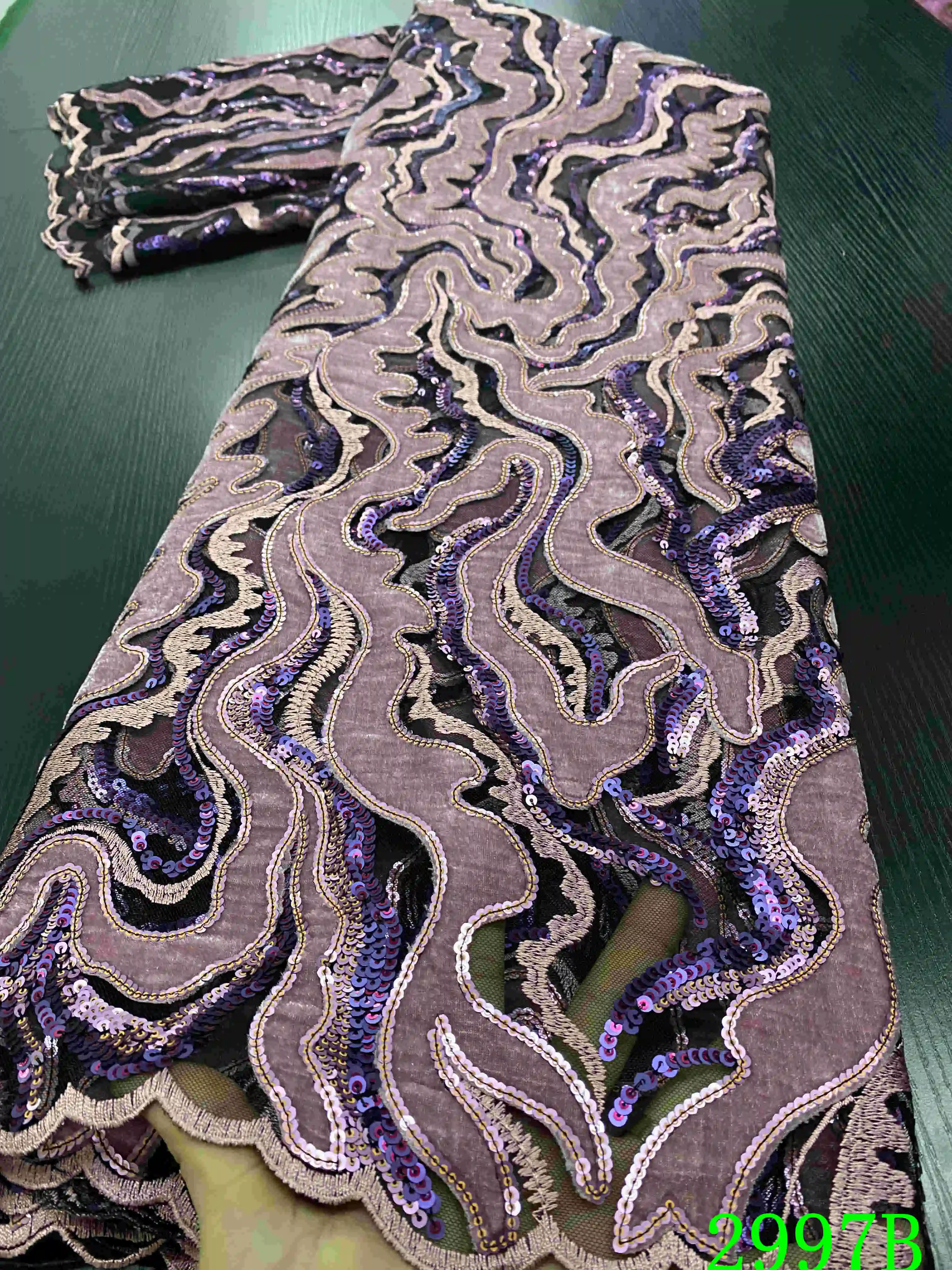 

Popular Sequins Lace Fabrics French Mesh Lace Fabric High Quality Sequence Fabrics Nigerian Net Lace for Wedding Party AMY2997B