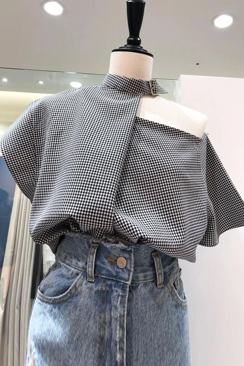 

2021 Summer New Korean Style Elegant Female Blouse Shirt Off Strapless Plaid Hollow Casual Shirt Women's Top
