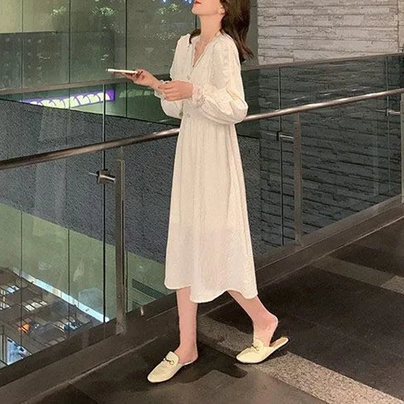

2021 Summer Lace Black Dress Women Long Sleeve Button V-neck Office Lady Vintage Midi Dress Female Gothic Dress Korean