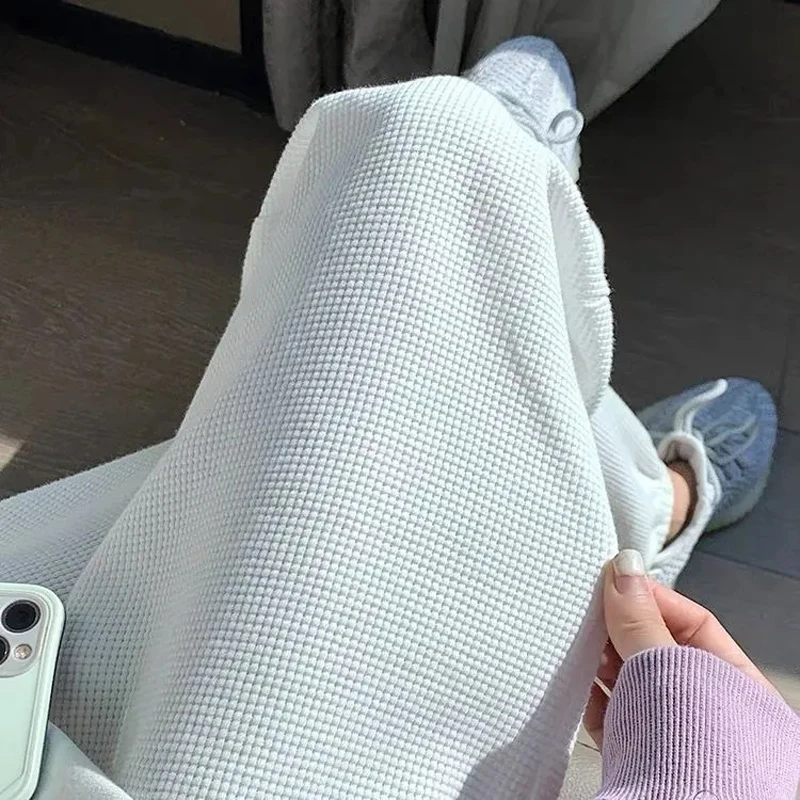 Штаны-джоггеры вафельные женские спортивные коричневые свободные шаровары в