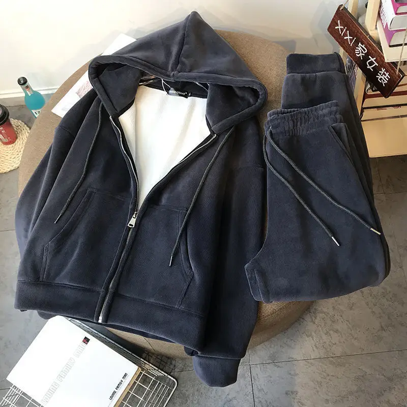 

Новинка 2021, женский осенне-зимний спортивный костюм для отдыха, женское короткое пальто из 2 предметов, толстовка с капюшоном, бархатный под...