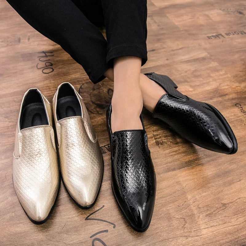 

Men's Fashion Leather Loafers Flat Sole Comfortable Casual Patent Leather Casual Fashion Pointed Men's Leather Shoes New 2021