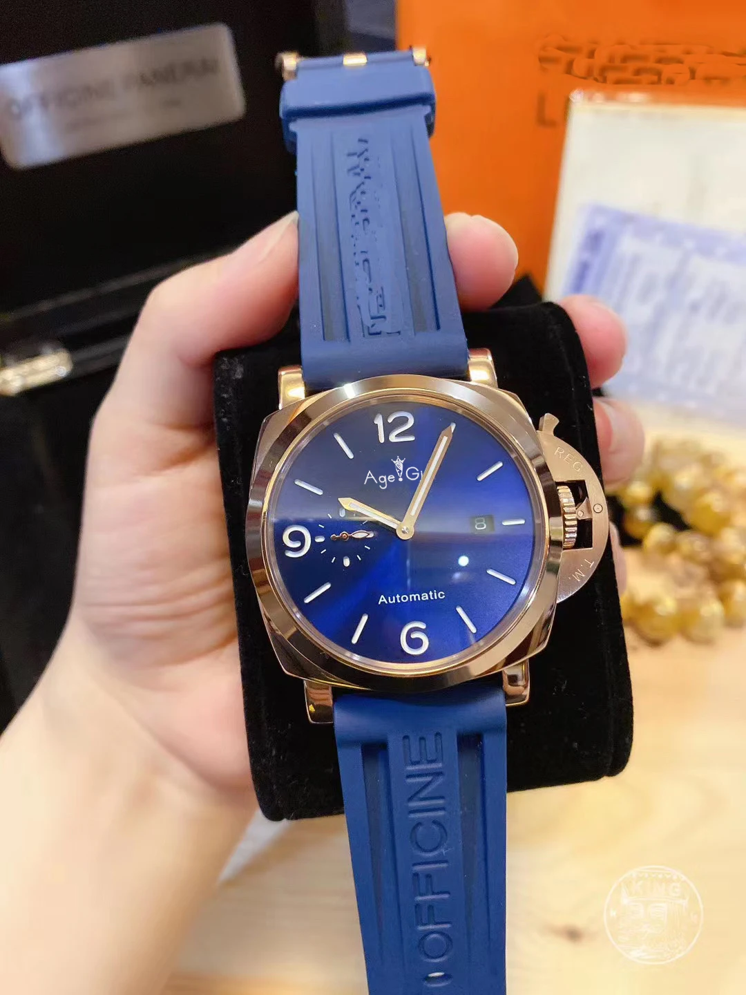 

2020 Luxury Brand New Men Automatic Mechanical Sapphire Stainless Steel Luminous Blue Watch Black Rubber Leather 1950 3 Days