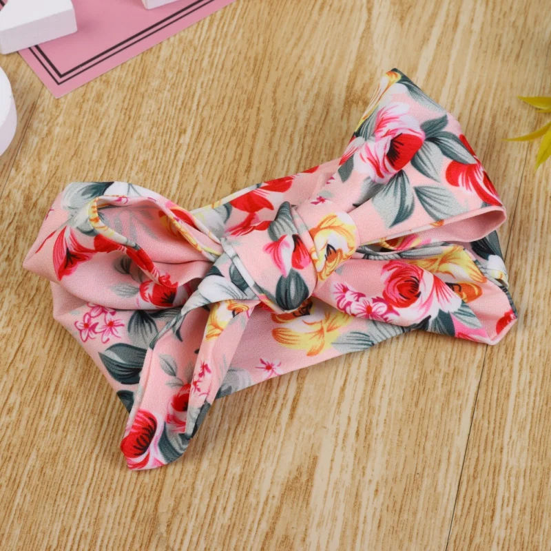 Комплект одежды из 3 предметов для новорожденных девочек: комбинезон с буквенным