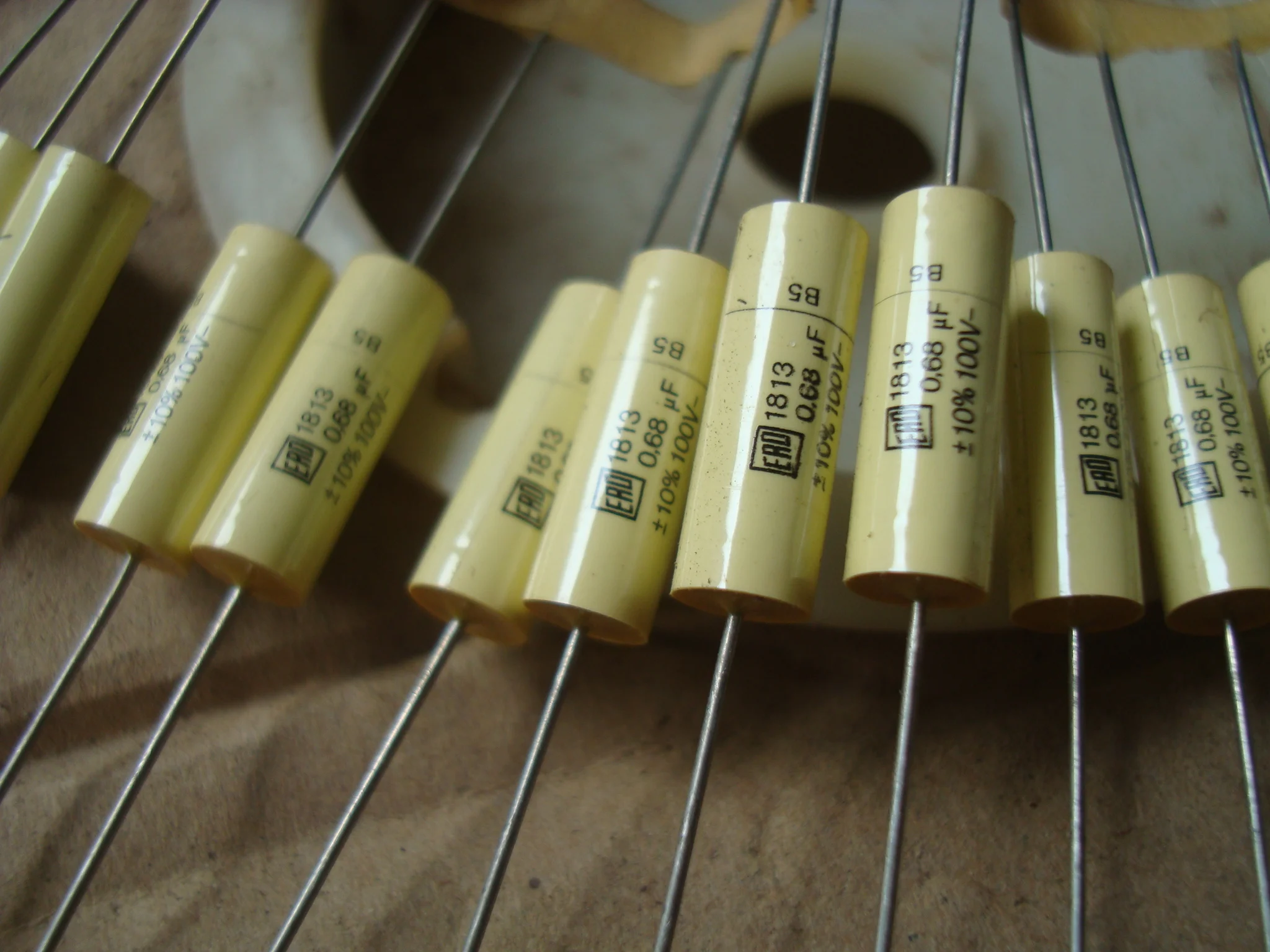 1 шт./1 партия, осевой медный Hi-Fi конденсатор ERO 1813 серии 100 в 0,68 мкФ mkt