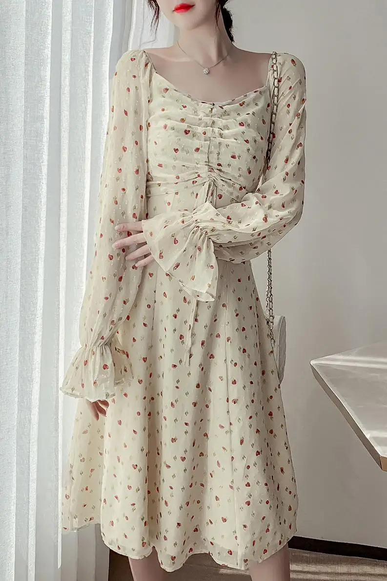 

2021 Spring New French Romantic Floral Dress Long Sleeve Dress
