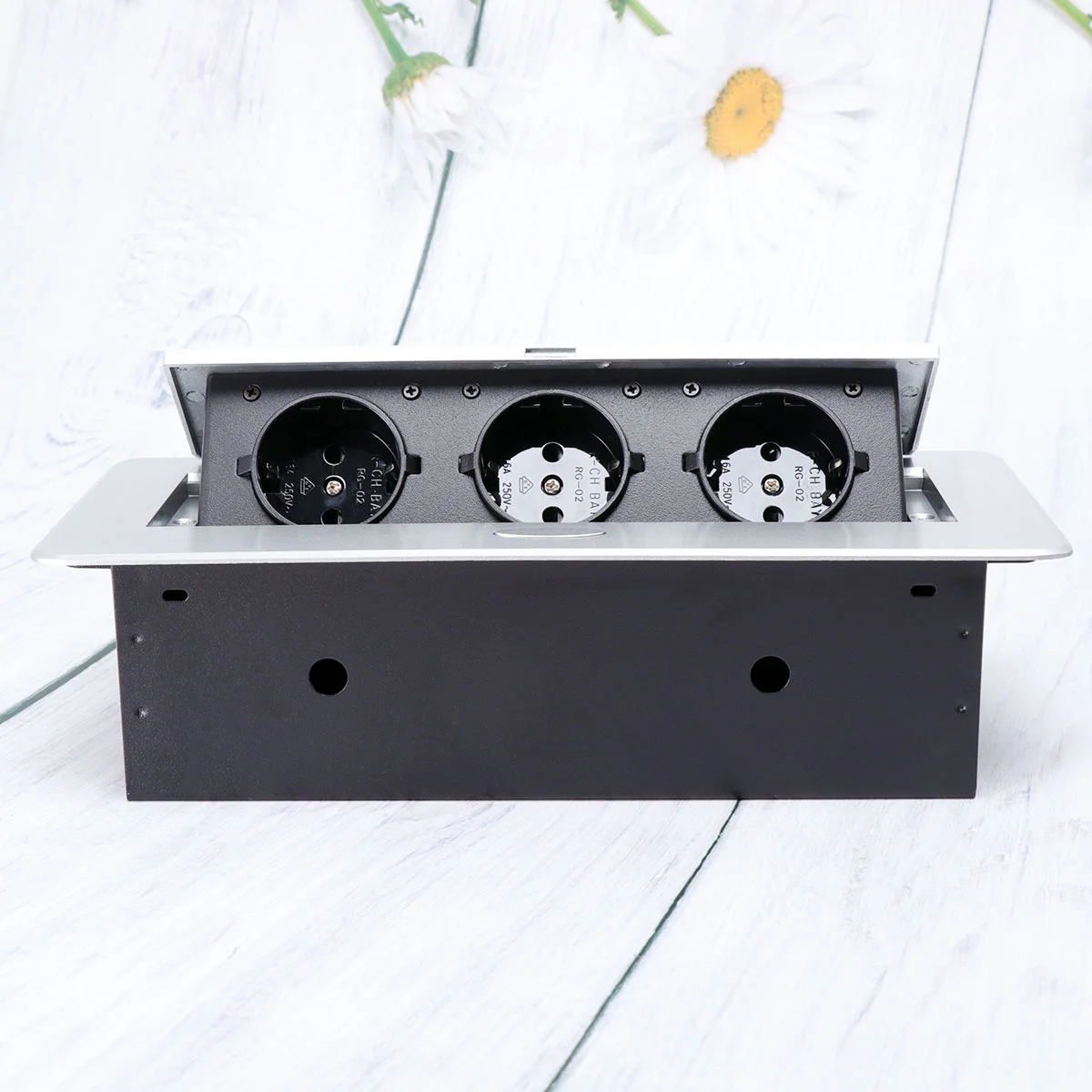 

Electrical Equipment & Supplies