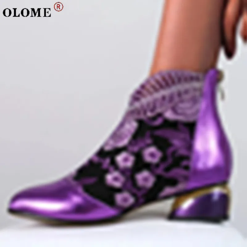 

2021 Autumn and Winter Women's Ethnic Bohemian Retro Embroidery Leather Boots Zipper Ankle Boots Plus Size