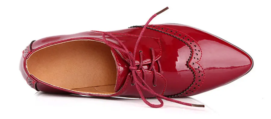Spring Autumn Women Flats British Patent Leather Derbies Pointed Toe Casual Dress Party Lace Up Oxfords Red Black Lady Brogues