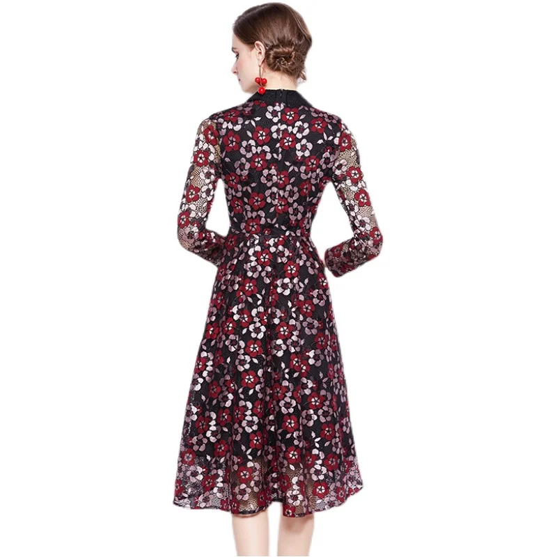 

2021 New Fashion Runway Summer Dress Women Long Sleeve Flower Embroidery Lace Vintage Dresses Ladies Midi Dress Vestido