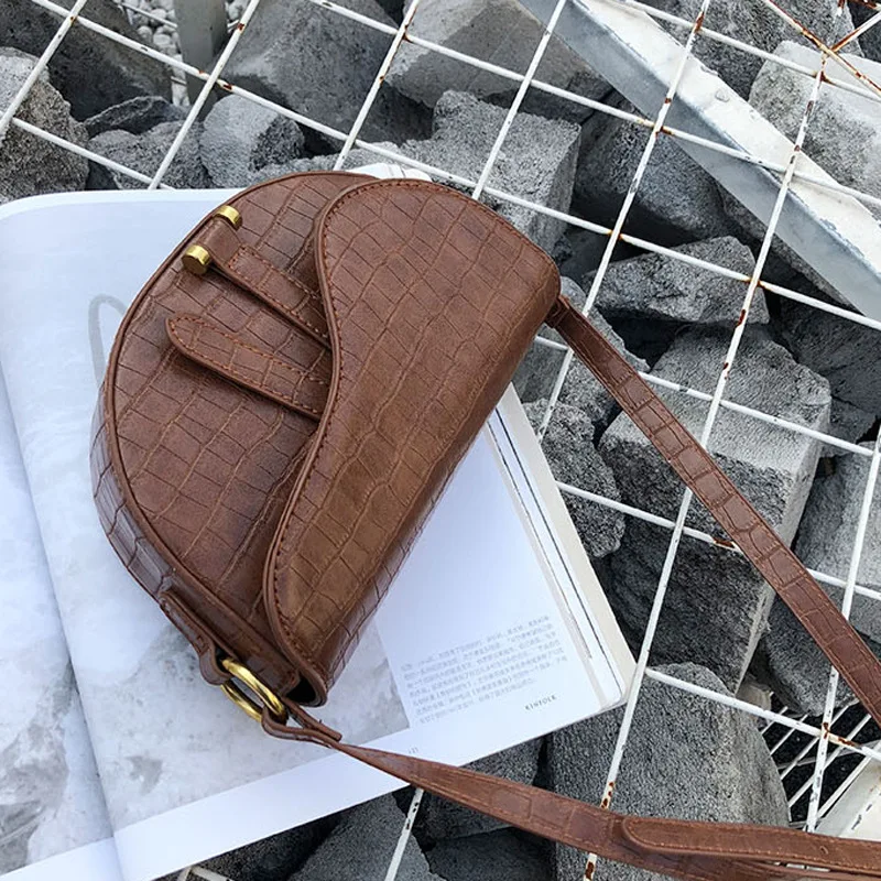 Новая седельная сумка для женщин, кожаная сумка на плечо, роскошная сумка, полукруглая женская сумка через плечо, Высококачественная винтажная сумка - Цвет: coffee