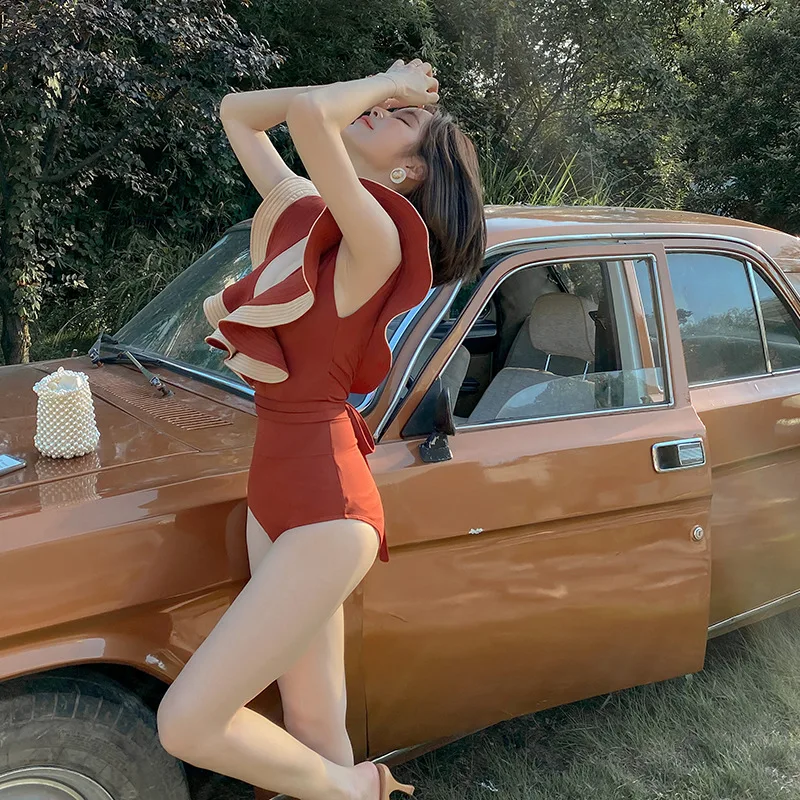 Новое поступление сплошной купальник на бретельках с оборками женский