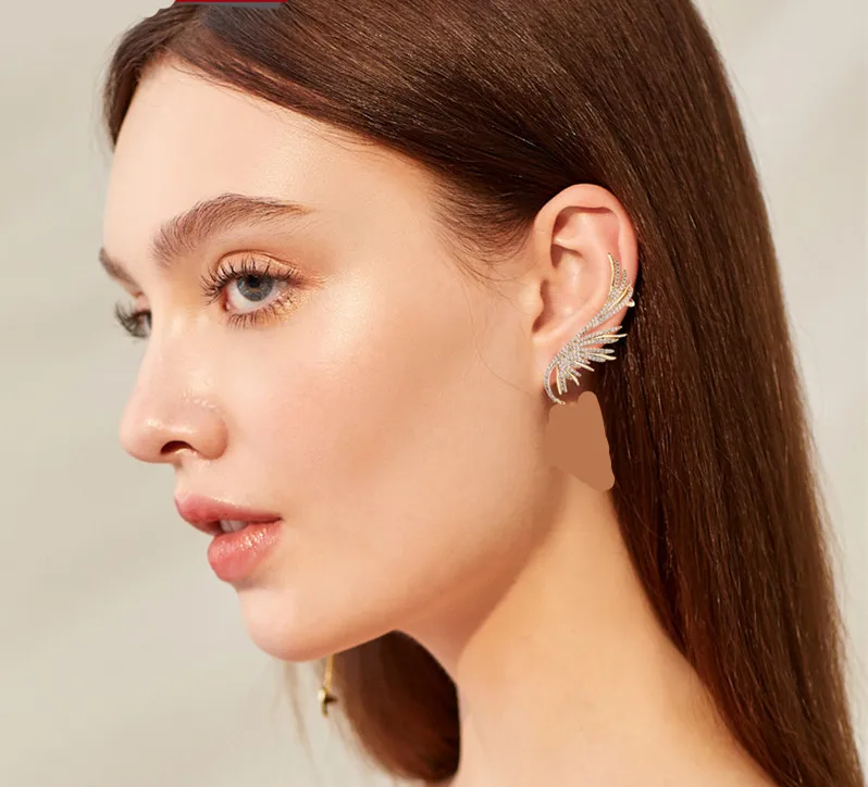 Модные готические серьги с крыльями ангела, полностью украшенные кристаллами, в форме листьев, подарок для женщин на вечеринку, наушники-зажим на ухо, блестящие серьги.