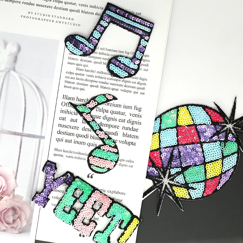 Вышитый логотип Smile YEET нашивки с блестками для одежды вышитыми буквами и